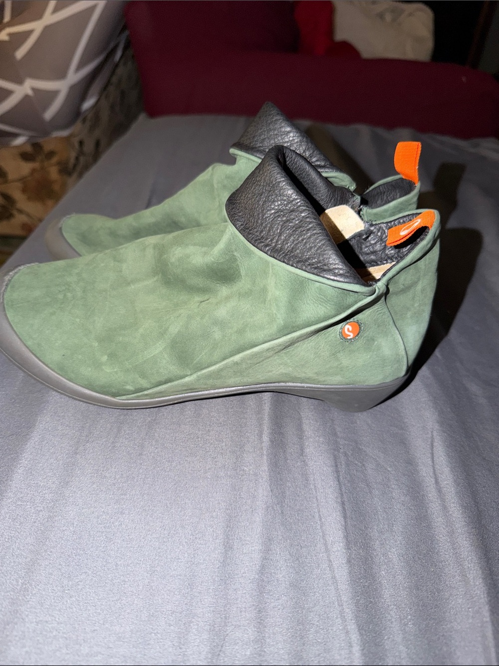Softinos by FLY London - Leather Low Ankle Boot Farah Dark Green EU 39 US 8-8.5 - Picture 4 of 6